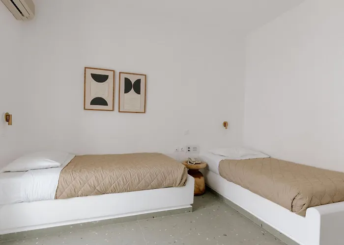 Pnoi 4* لوغاراس