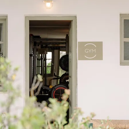 Pnoi Otel Logaras